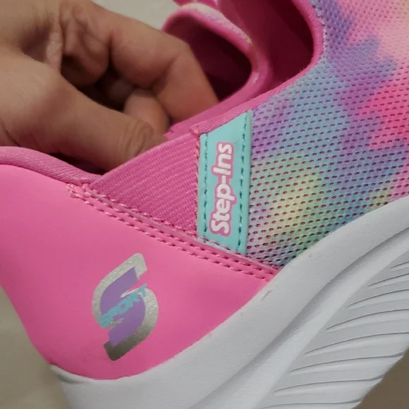 Skechers Multicolor Slip-in Sneakers - Picture 9 of 13